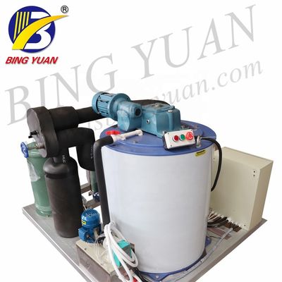 蒸気化10KW R404A冷却の雪の薄片の氷メーカー、3トンの製氷機